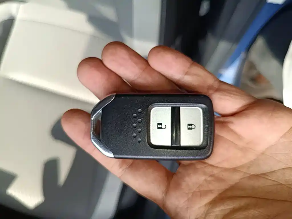 Honda Fit — фото 9