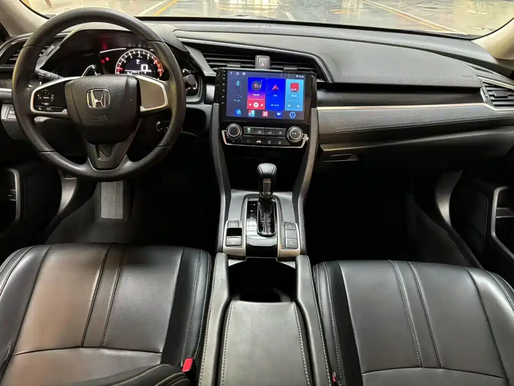 Honda Civic — фото 11