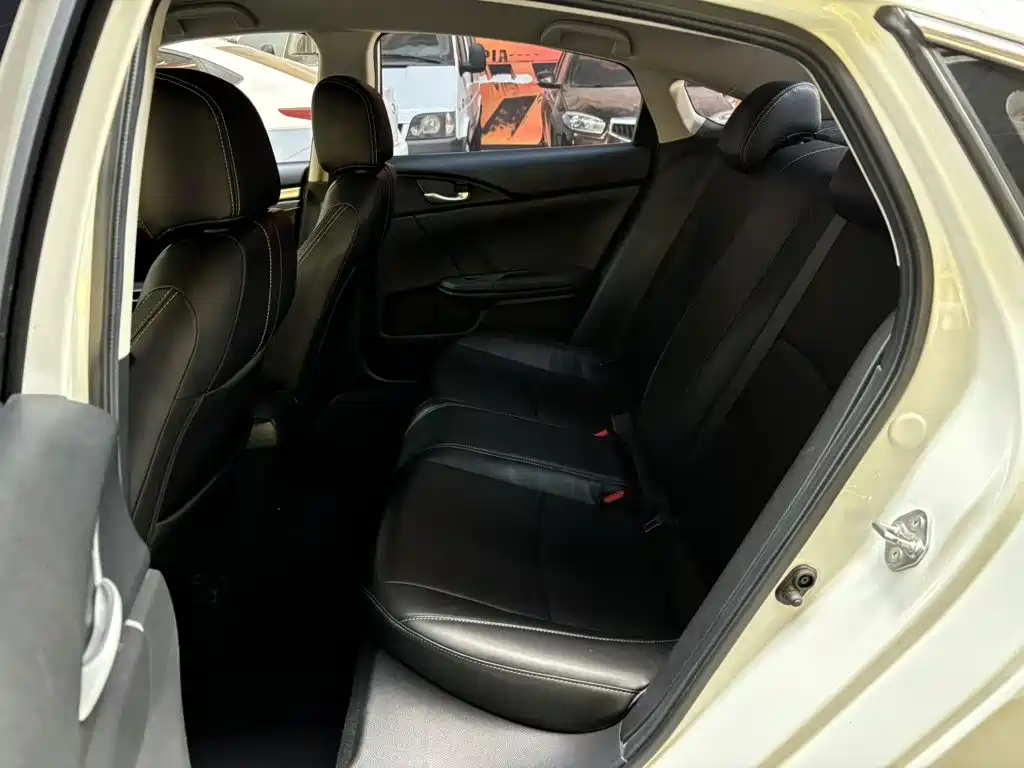 Honda Civic — фото 13