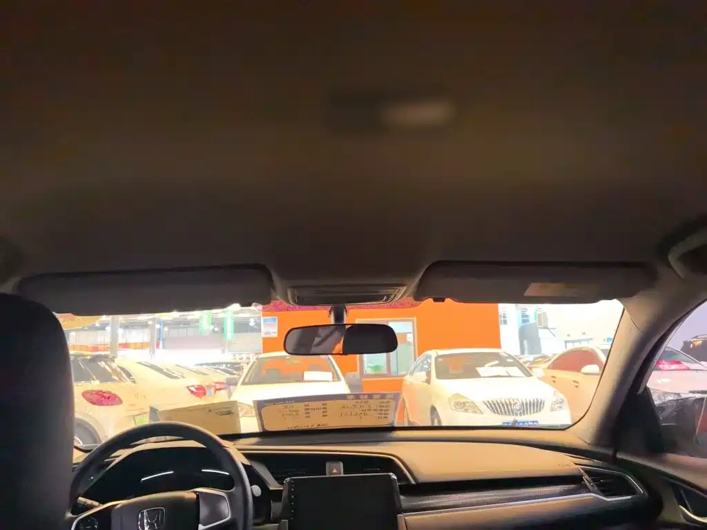 Honda Civic — фото 10