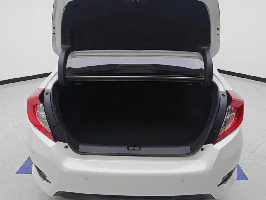 Honda Civic — фото 4