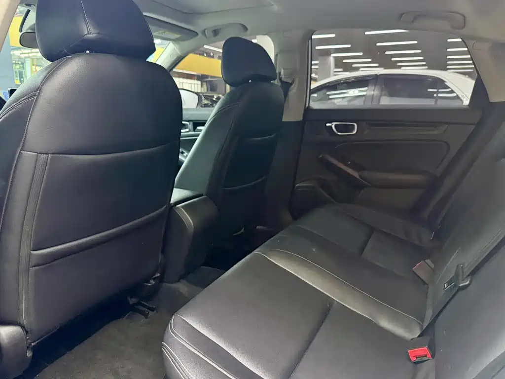 Honda Civic — фото 11
