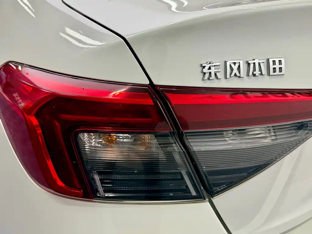 Honda Civic — фото 6