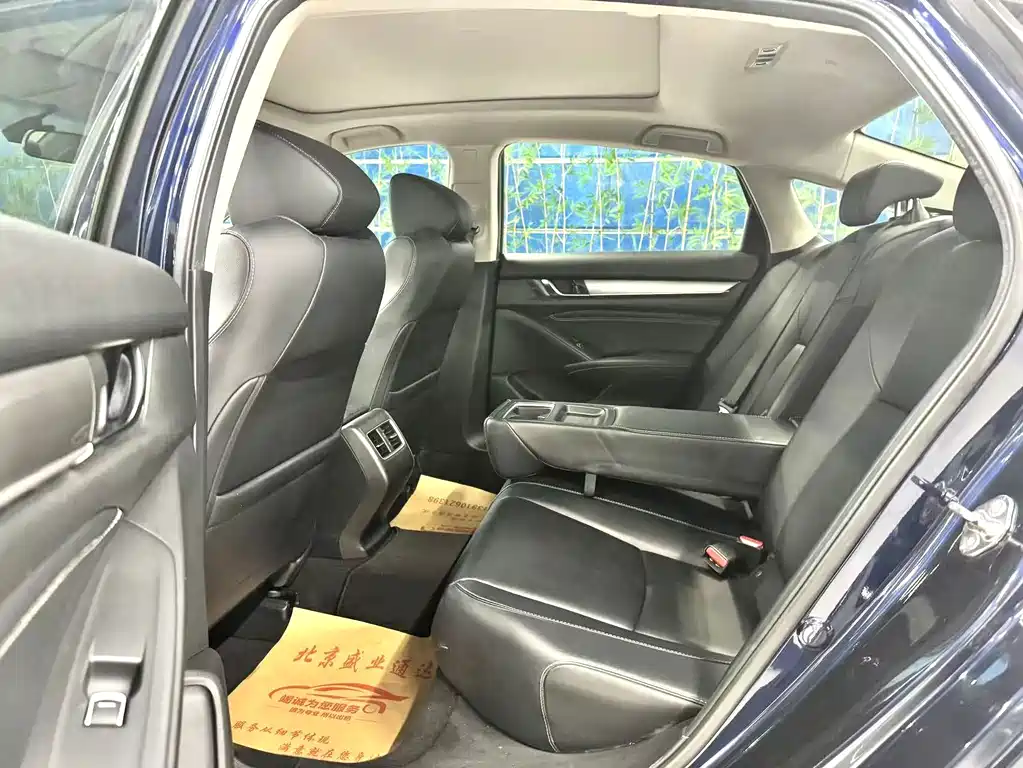 Honda Inspire — фото 14