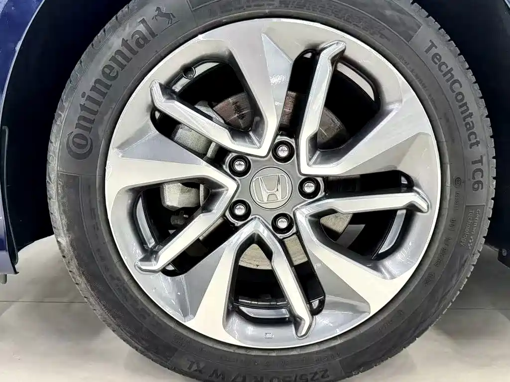 Honda Inspire — фото 18