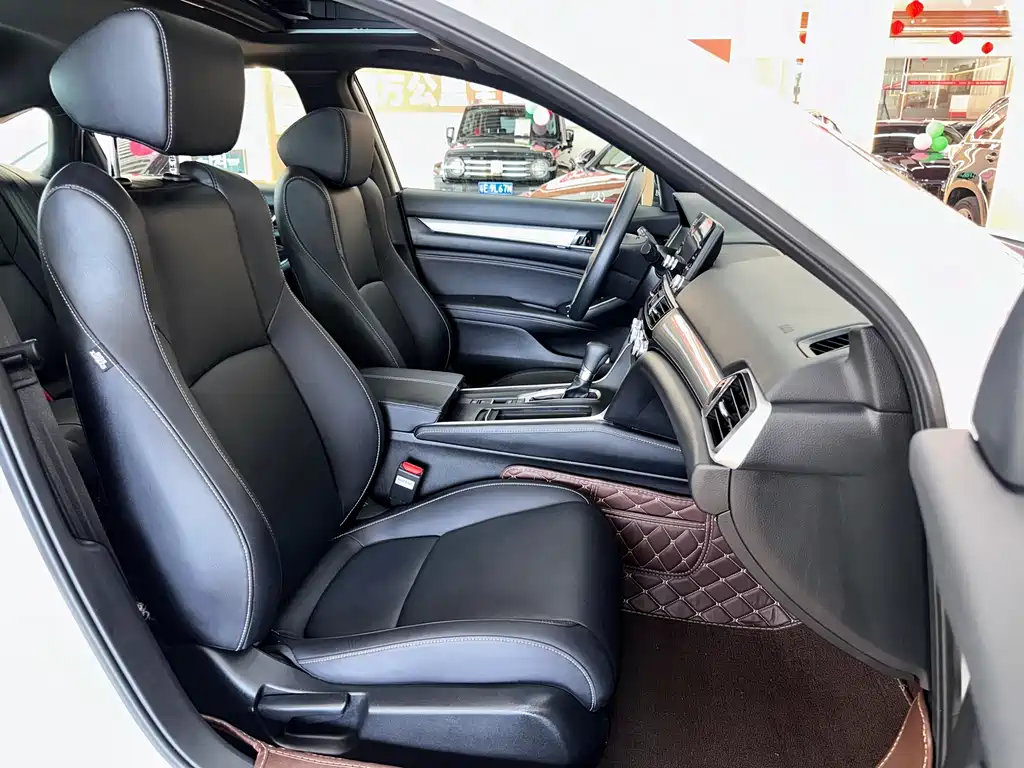 Honda Inspire — фото 13