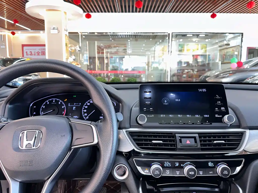 Honda Inspire — фото 10