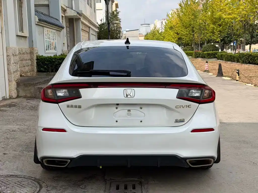 Honda Civic — фото 7