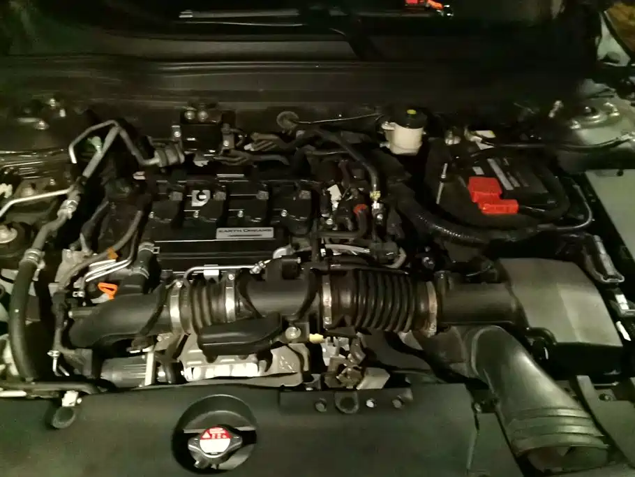 Honda Accord — фото 10