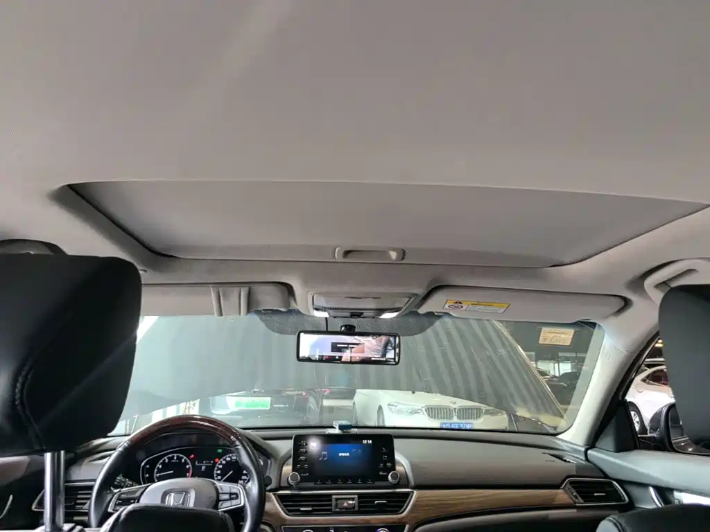 Honda Accord — фото 18