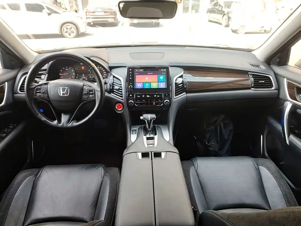 Honda Avancier — фото 10