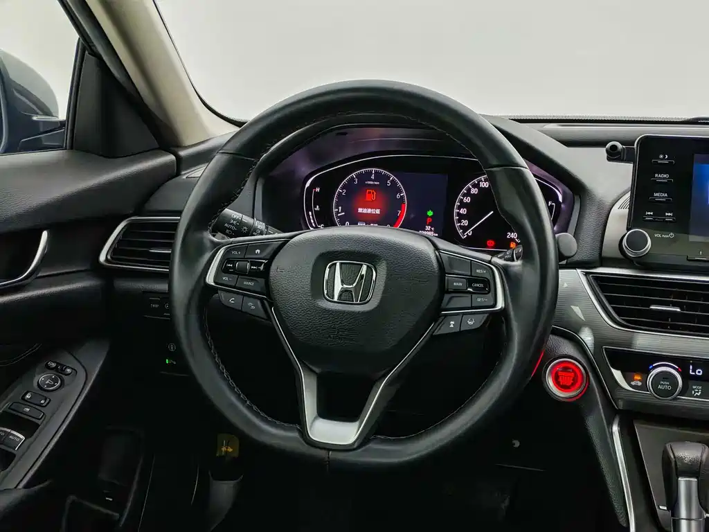 Honda Accord — фото 14