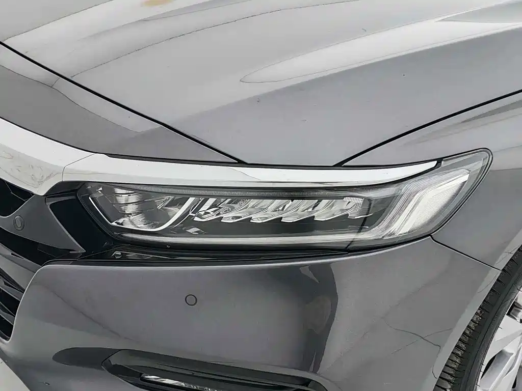Honda Accord — фото 20