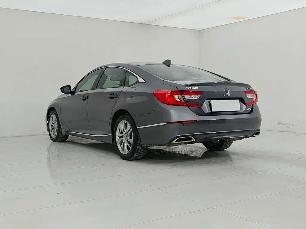 Honda Accord — фото 4