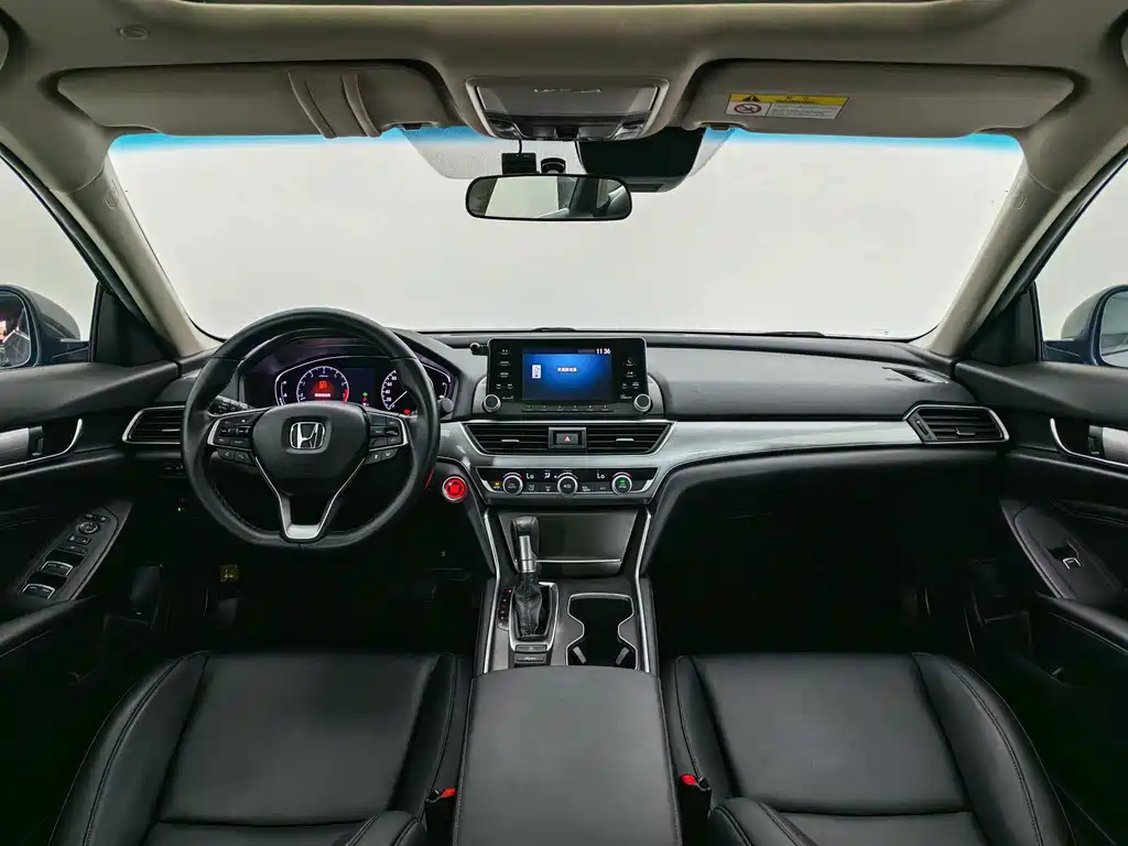Honda Accord — фото 9