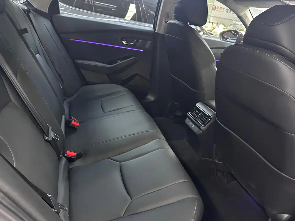 Honda Accord — фото 11