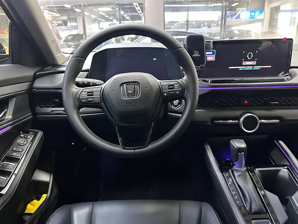 Honda Accord — фото 6