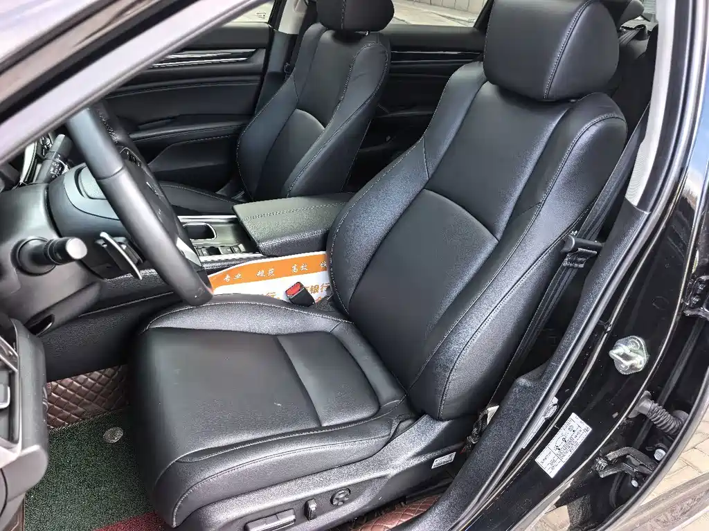 Honda Accord — фото 11
