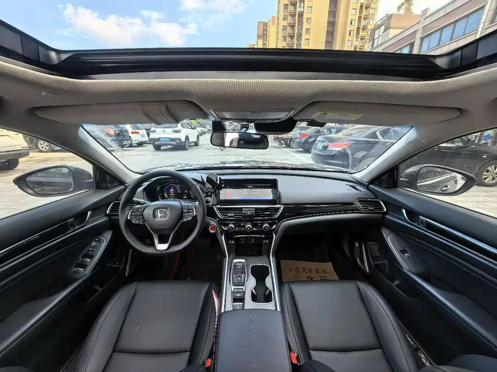 Honda Accord — фото 6