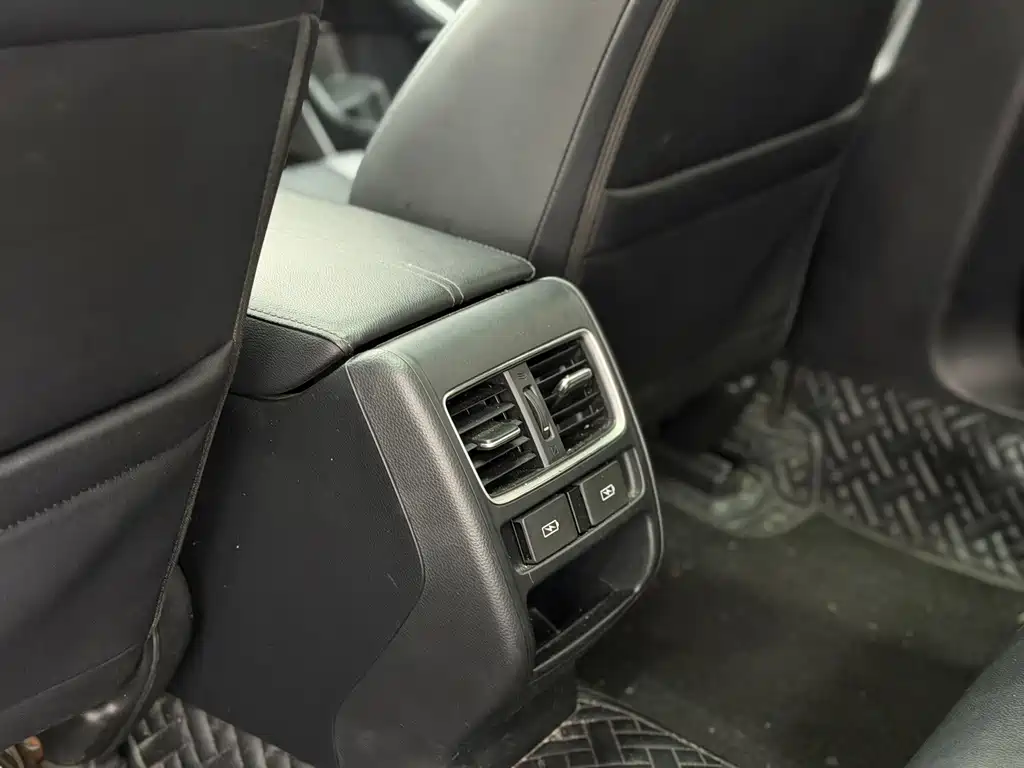 Honda Accord — фото 14