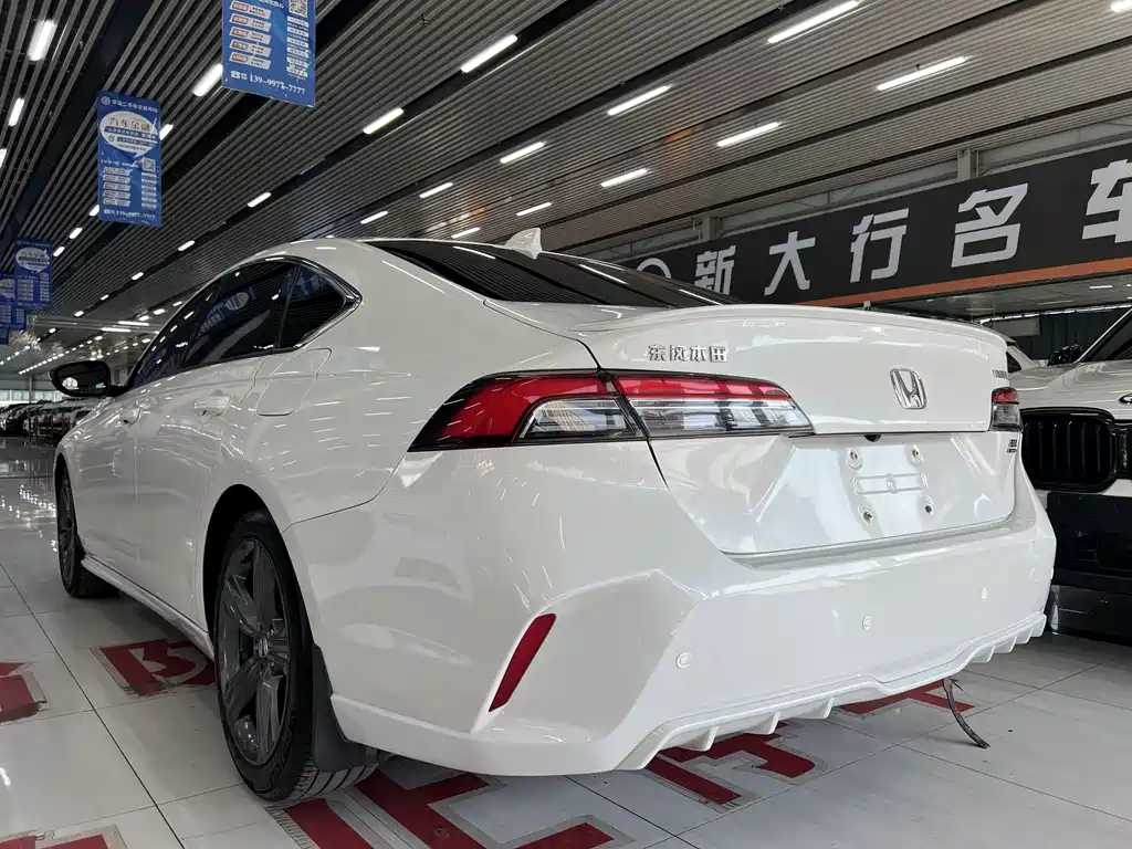 Honda Inspire — фото 9