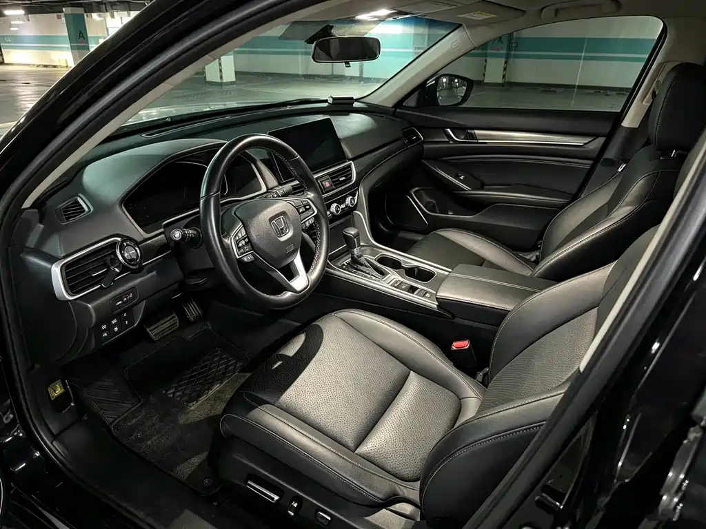 Honda Accord — фото 5