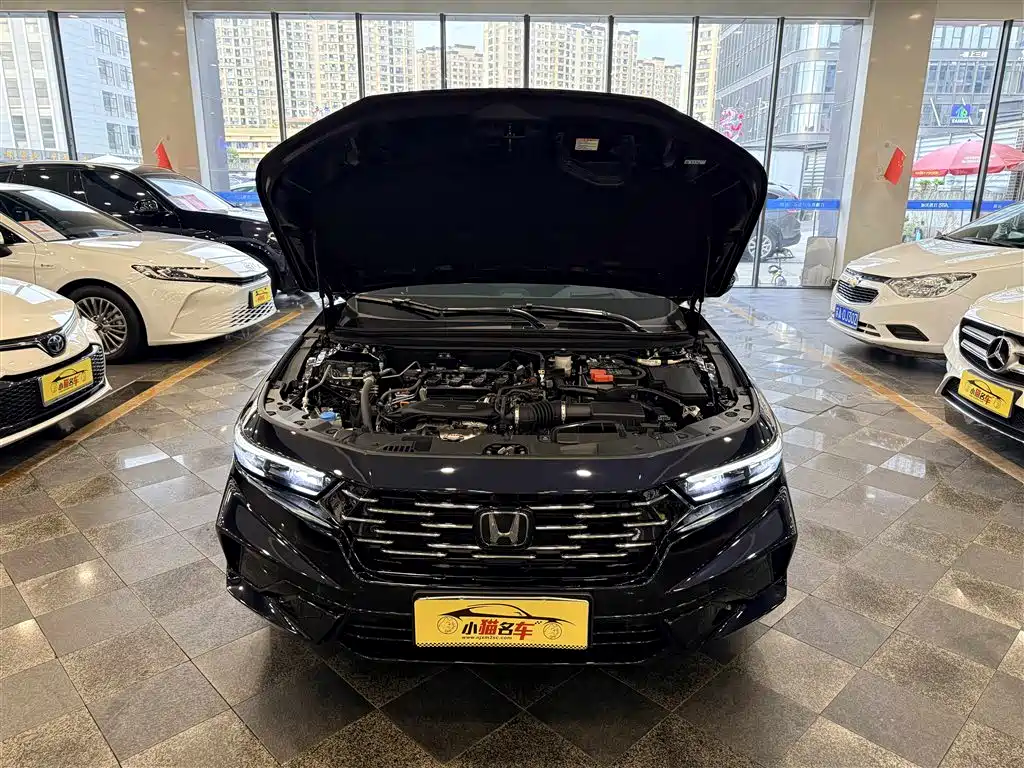 Honda Accord — фото 25