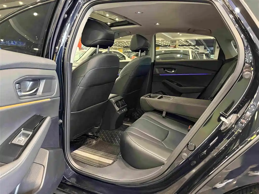 Honda Accord — фото 5