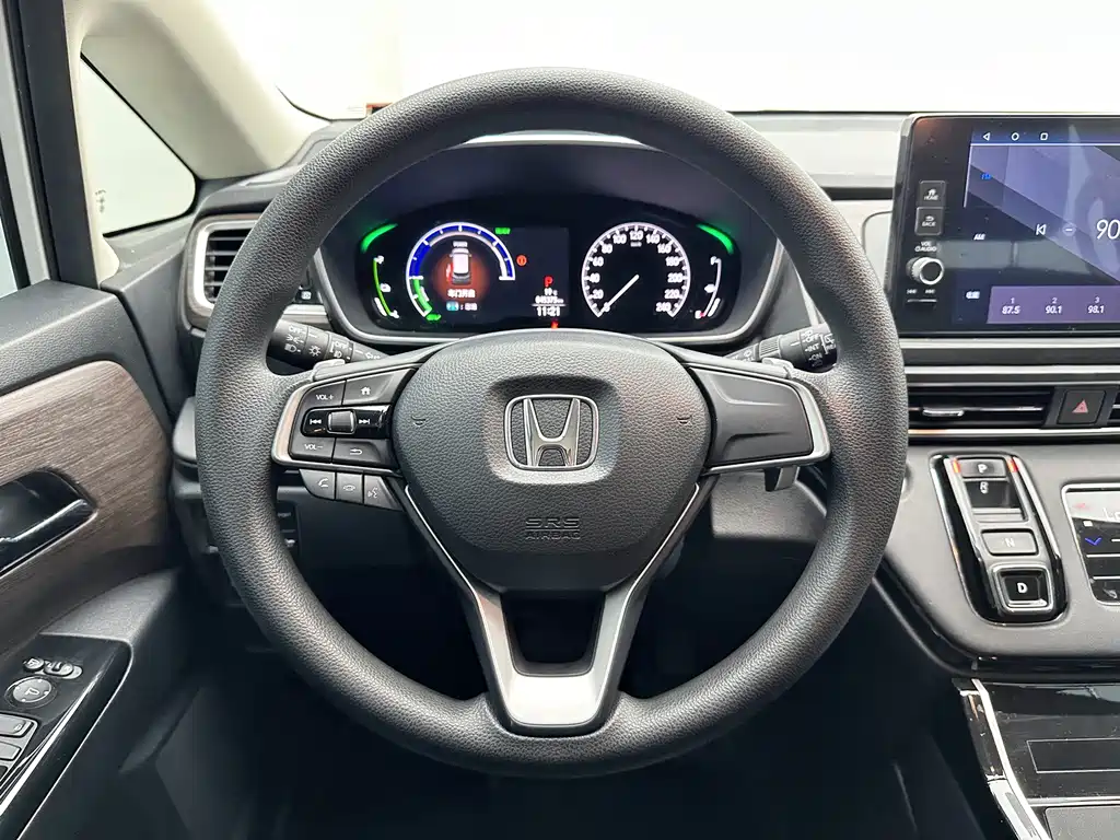 Honda Odyssey — фото 17