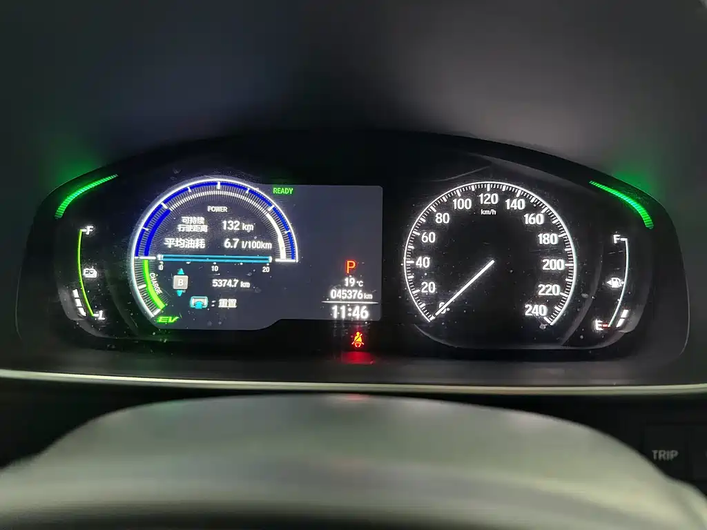Honda Odyssey — фото 18