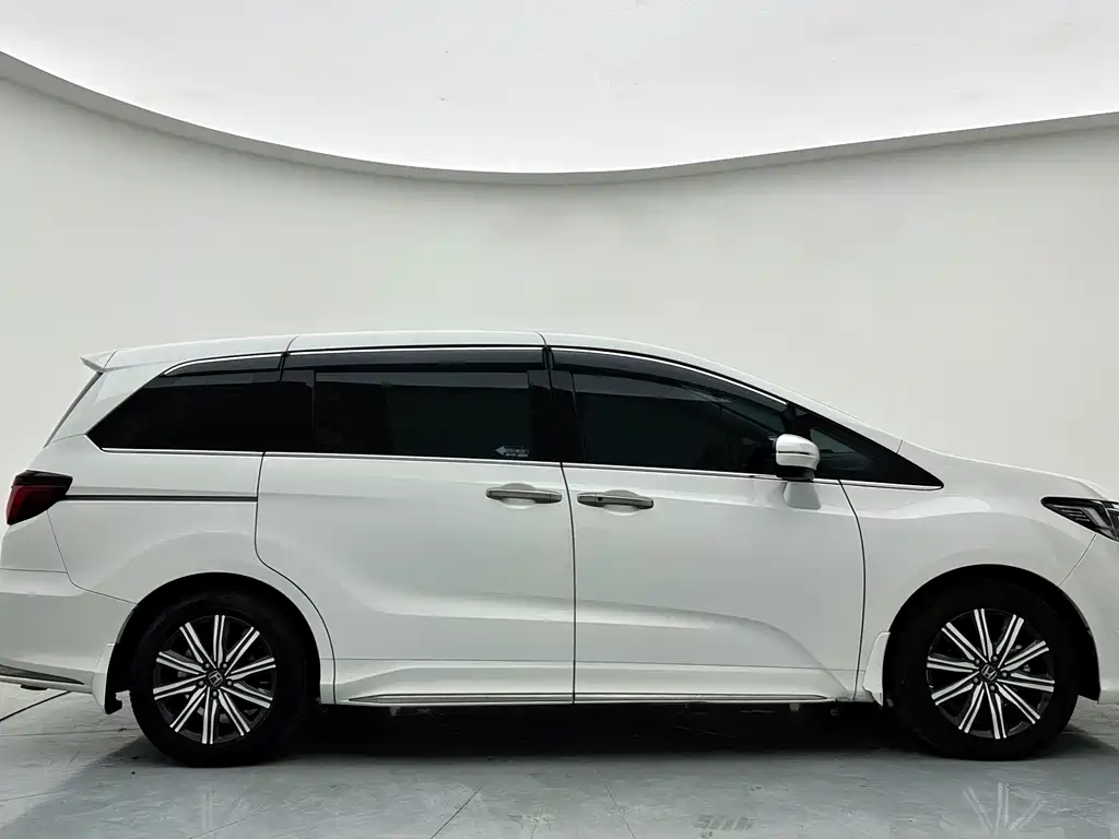 Honda Odyssey — фото 4