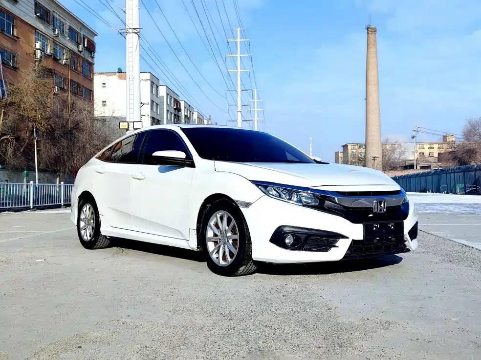 Honda Civic — фото 3