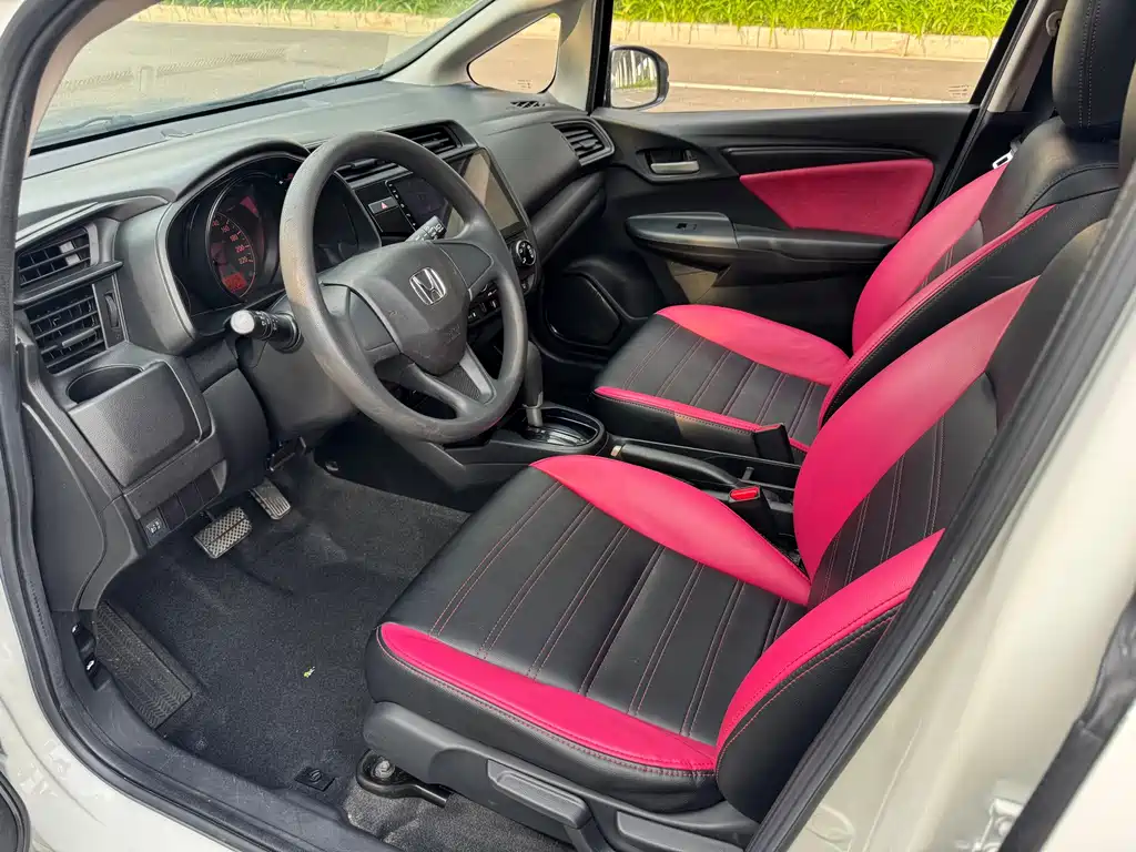 Honda Fit — фото 4