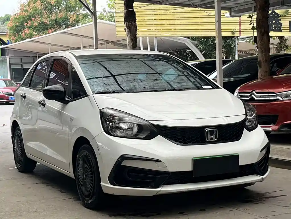 Honda Fit — фото 3