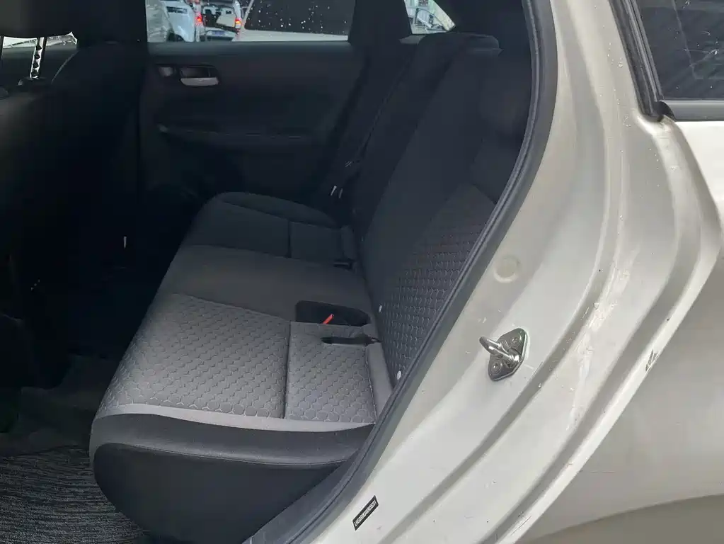 Honda Fit — фото 10