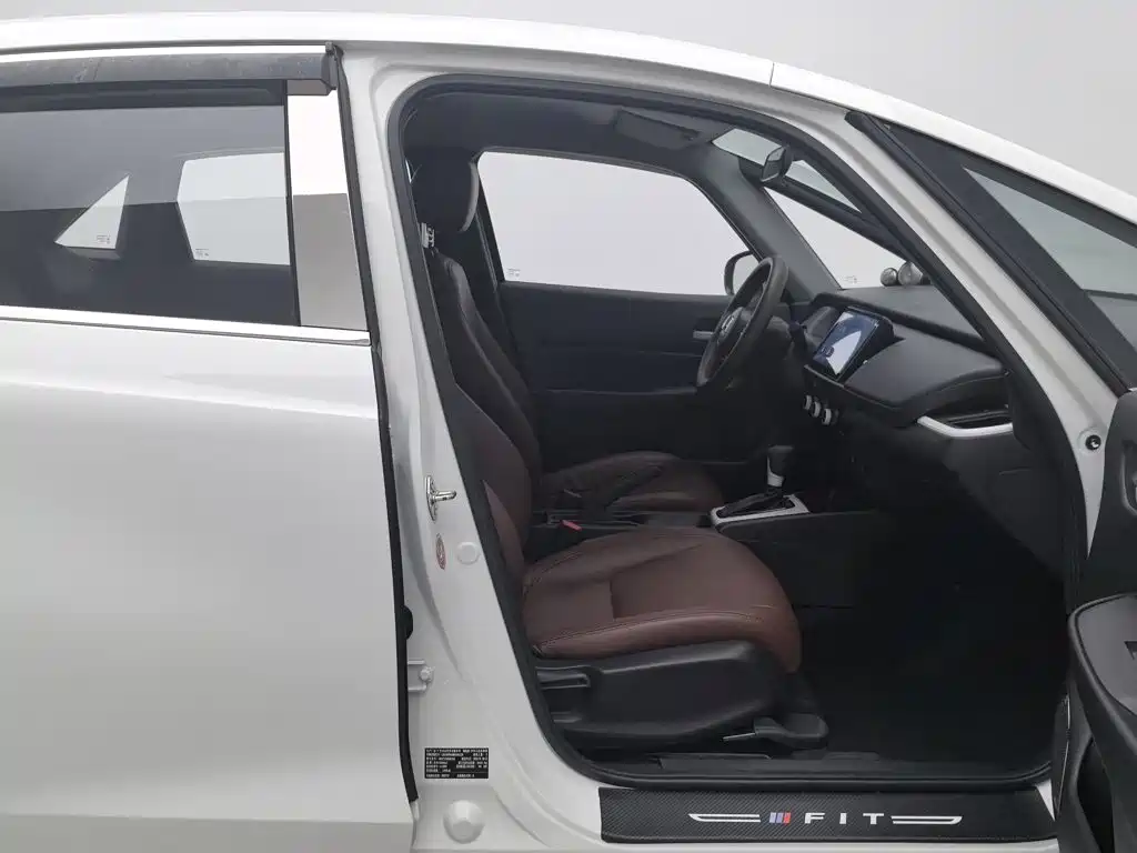 Honda Fit — фото 23