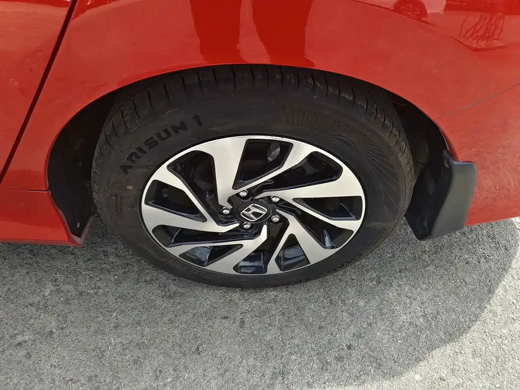 Honda Civic — фото 15