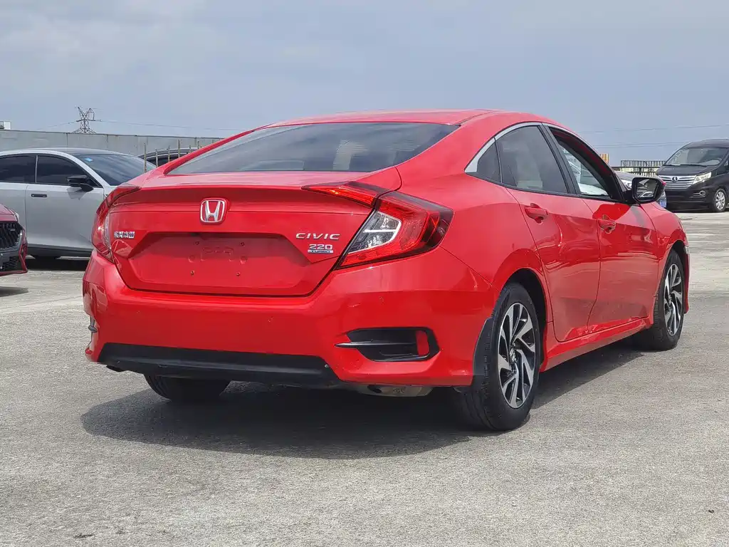 Honda Civic — фото 5