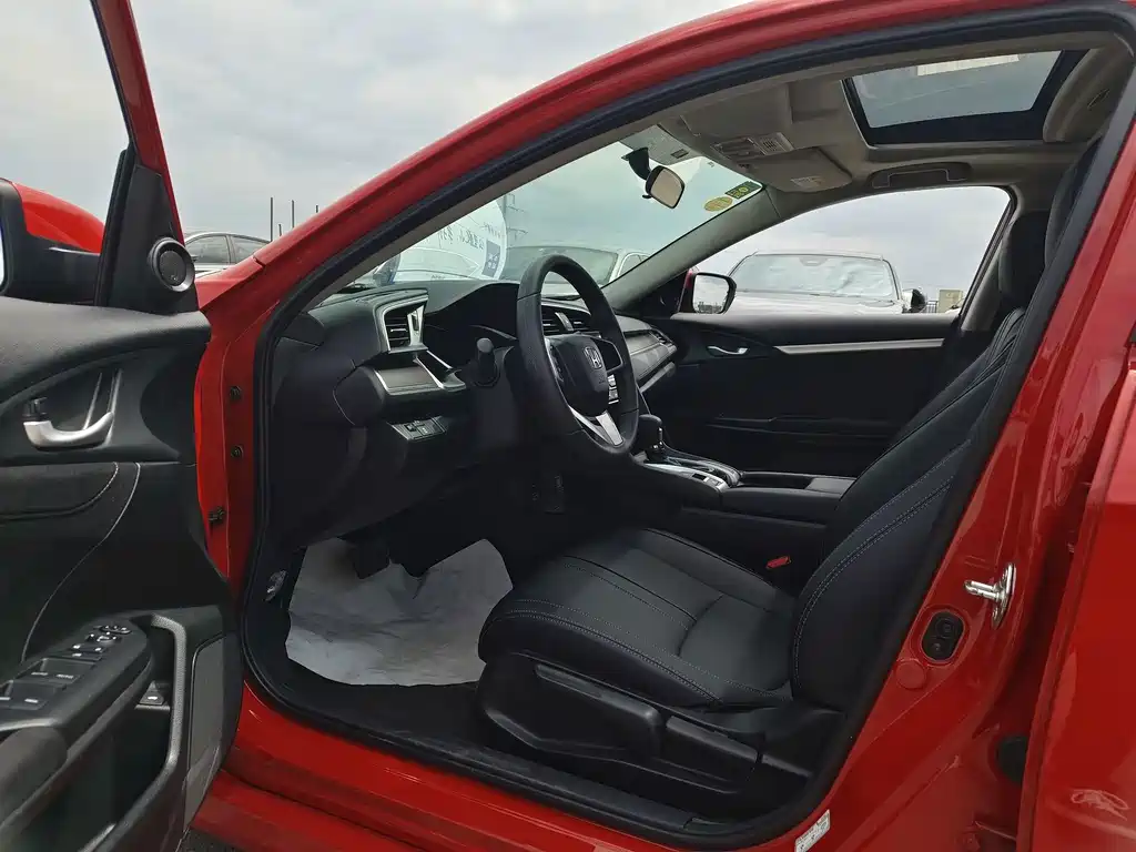 Honda Civic — фото 7