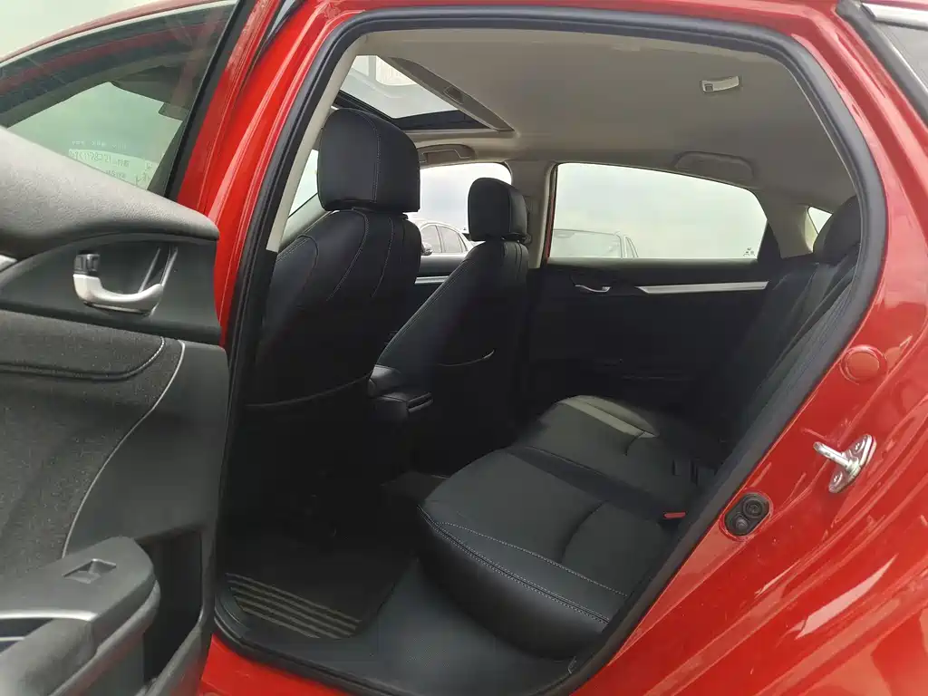 Honda Civic — фото 8