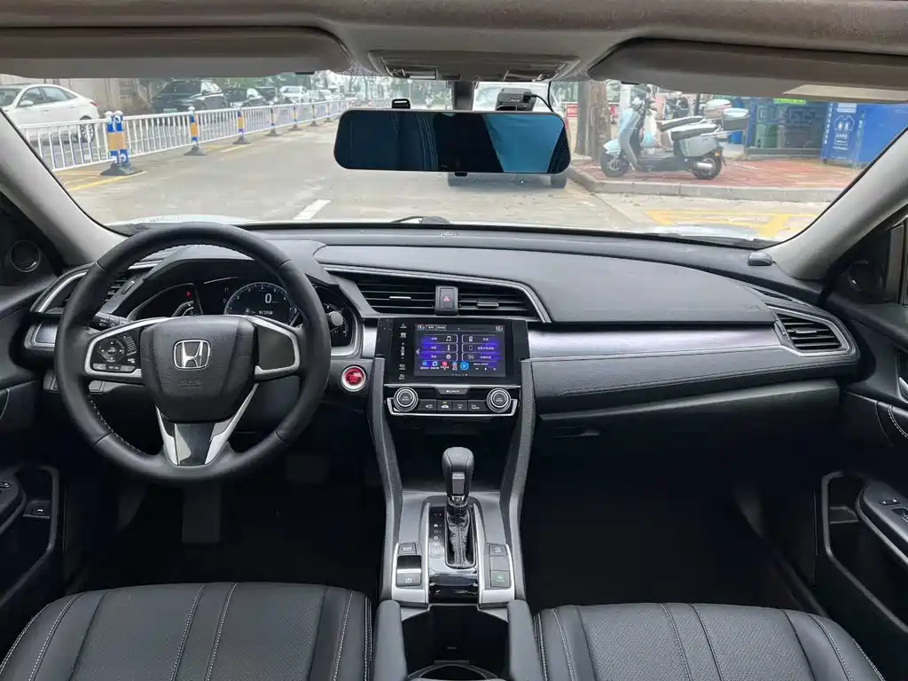 Honda Civic — фото 5