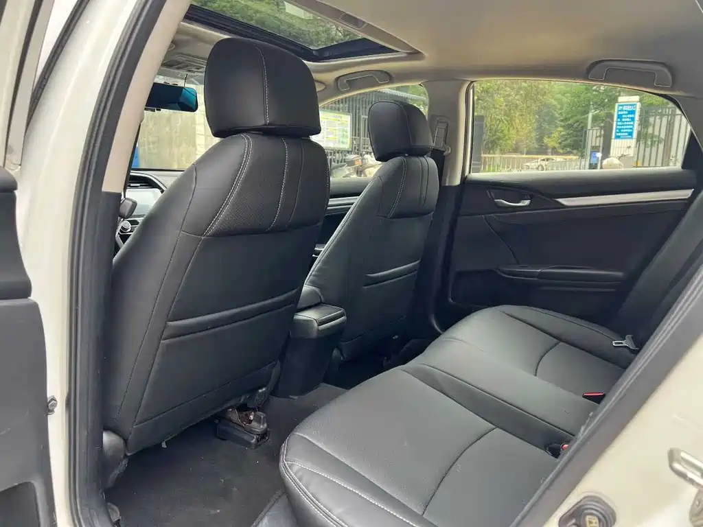 Honda Civic — фото 6