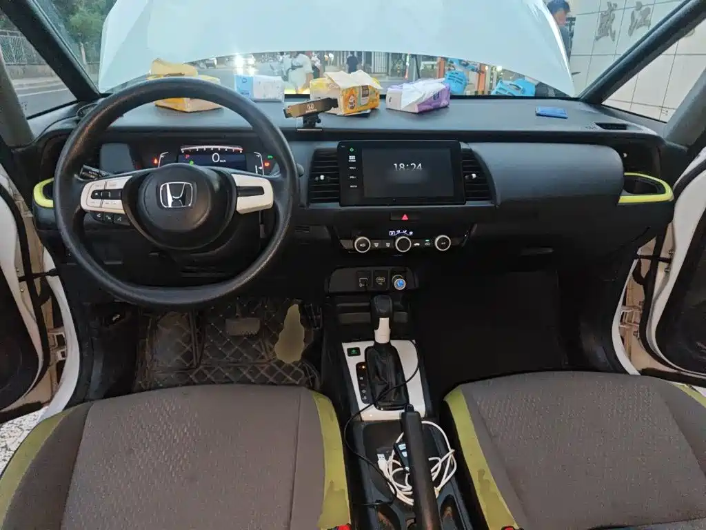 Honda Fit — фото 6