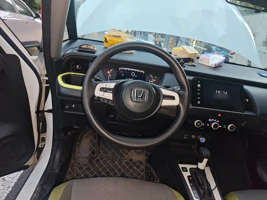 Honda Fit — фото 7