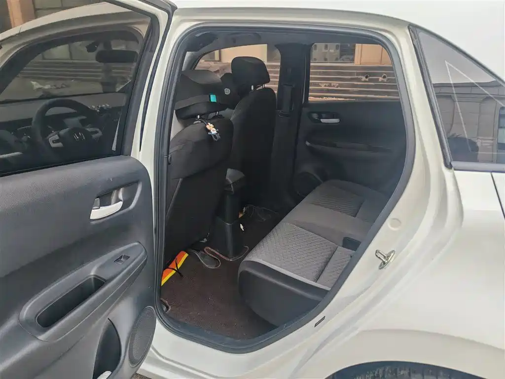 Honda Fit — фото 11