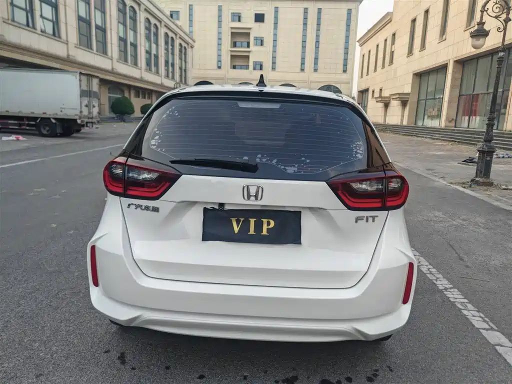 Honda Fit — фото 18