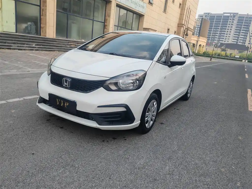 Honda Fit — фото 4