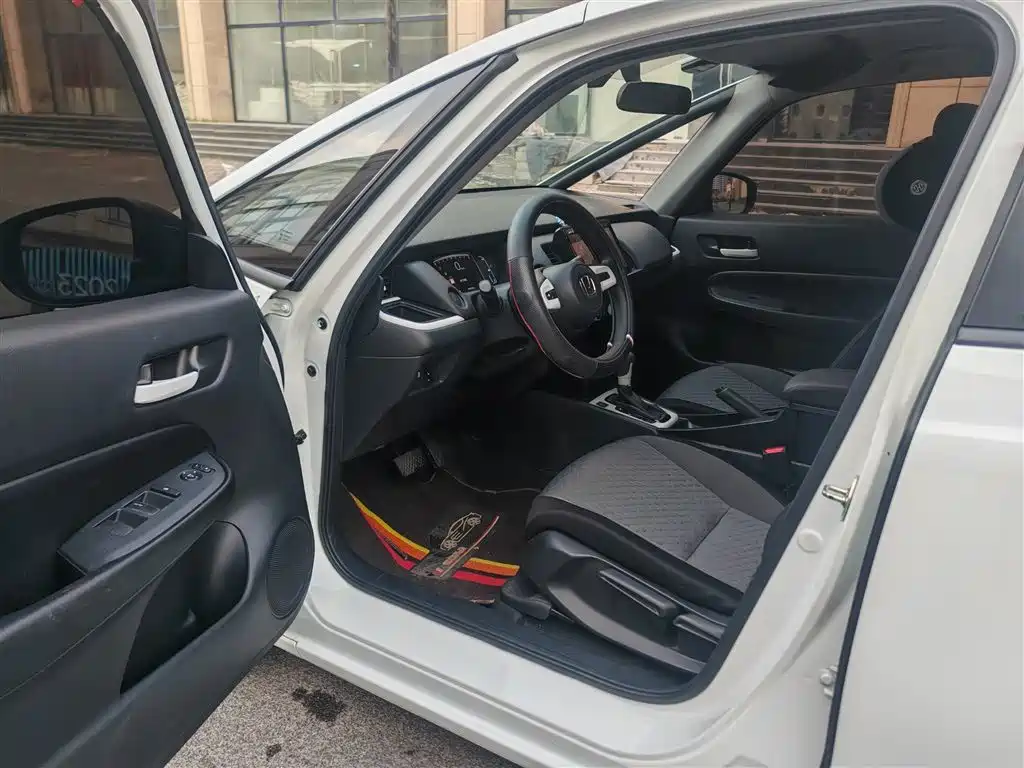 Honda Fit — фото 10