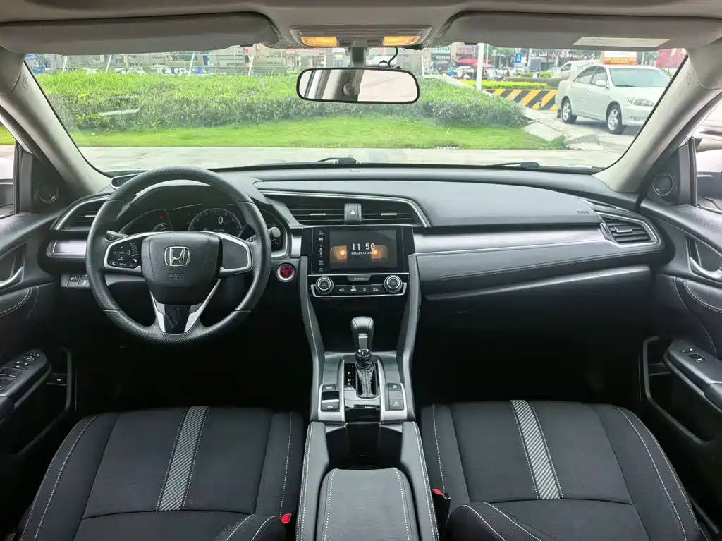 Honda Civic — фото 7