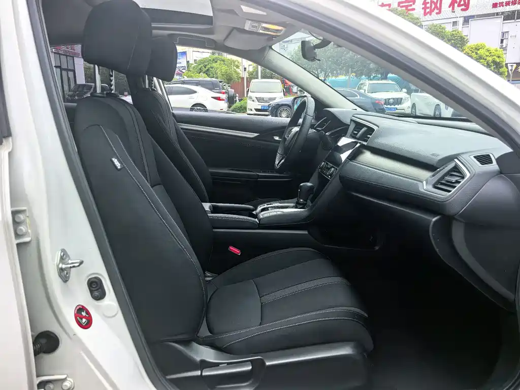 Honda Civic — фото 9